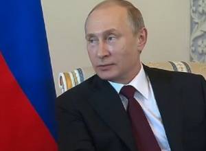 Putin reappears after 10-day absence