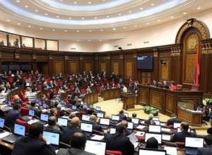 Altercation between Zaruhi Postanjyan and Samvel Farmanyan