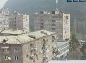 «Դուռը ծեծում ենք, չեն բացում, որ չվճարեն». բնակշահագործման գործակալ