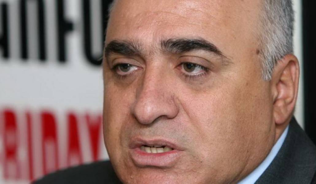 a2163aa3142f3b733b05e7ab2516b0ba