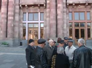 Օդաչուները վարչապետին հորդորում են կատարել իր տղամարդու խոսքը