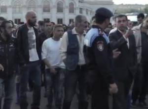 Citizens hold march in Yerevan against electricity tariff rise