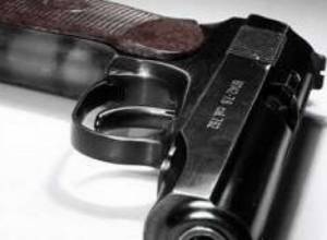 Приобрели и хранили незаконное оружие и боеприпасы