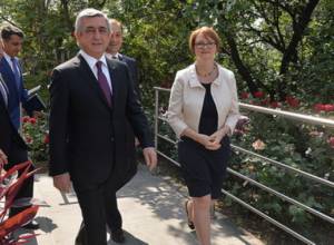 Serzh Sargsyan sends a congratulatory message to Queen Elizabeth II