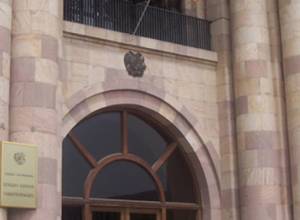 Посол встретился с министром финансов и экономики Ирана