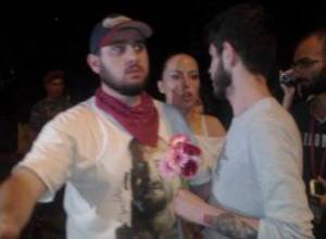 #ElectricYerevan: Activists try to give flowers to policemen