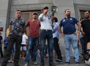 “External and internal developments within the framework of the struggle against electricity price hike”