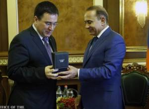 Hovik Abrahamyan holds farewell meeting with Traian Hristea