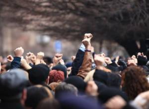 Opinion: People should block Government building disallowing ministers to enter it