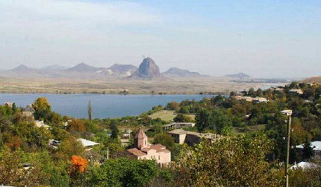 church-berkaber-gavazan-480x319