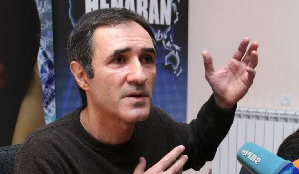 5777bea3a90bdfaaf6f34894bc331560