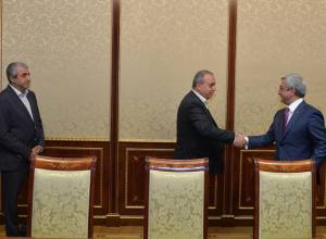 Serzh Sargsyan meets with Hrant Bagratyan at Presidential Palace