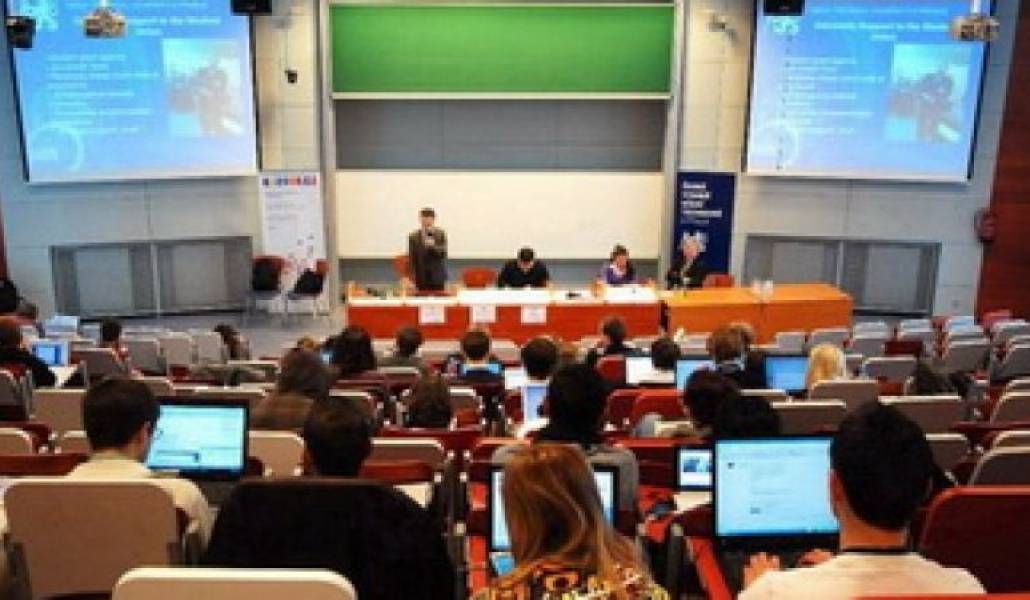 43ec3b6ff4adb73c7fefd62244193869