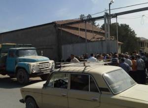 Марзпет пообещал жителям Кахцрашена купить виноград по 120 драм