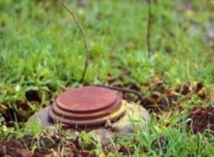 В Иджеване обнаружен невзорванный пушечный снаряд