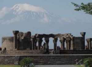 Զվարթնոց տաճարը կլուսավորվի կապույտ լույսով