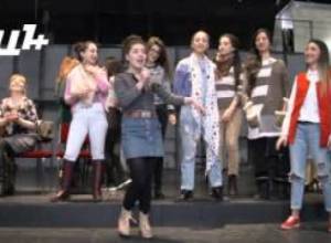 Why are premieres delayed at State Musical Chamber Theatre?