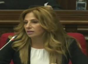 Eduard Sharmazanov switches off Postanjyan's microphone