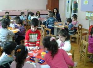 В 2015г. в биологическую семью вернулись 215 детей, усыновлены - 88