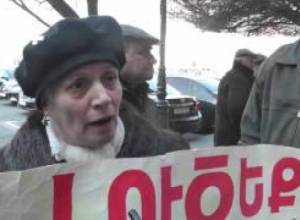 10 տարի է՝ զրկված են տնից. բնակիչը հիշում է Սերժ Սարգսյանի խոստումը