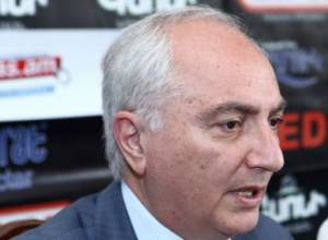 Aram Sargsyan compares cooperation between HHK and Dashnaktsutyun with marriage between snake and porcupine