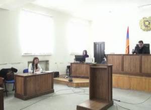 Подсудимая директор не явилась в суд