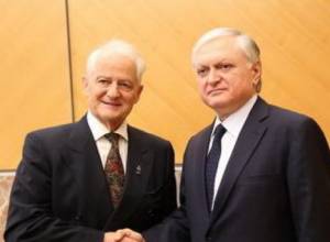 Armenian FM holds meetings in Geneva, discusses the issue of Syrian refugees