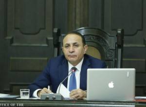 Премьер назначил новых замминистров