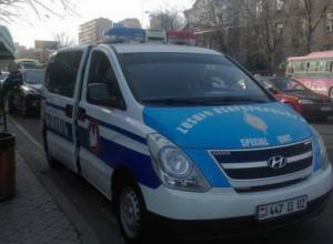 Activists taken to police station from Baghramyan Avenue