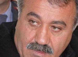 Sasun Mikaelyan submits nomination papers