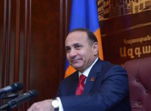 Հովիկ Աբրահամյանին անհանգստացնում են «որոշ  երևույթների անթաքույց քարոզը»