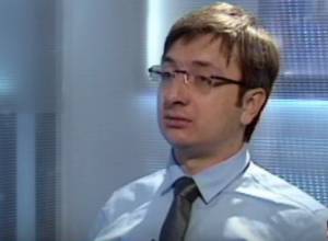 Change of power should be accompaied with elections and street fighting