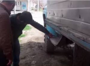 Обнаружены совершившие кражи из автомобилей