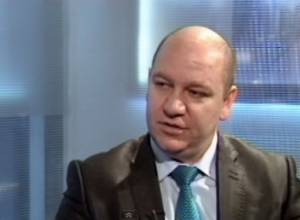 Economist: Households will not feel gas price cuts