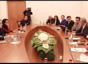 4+4+4 format discussions continue in Armenian Parlaiment