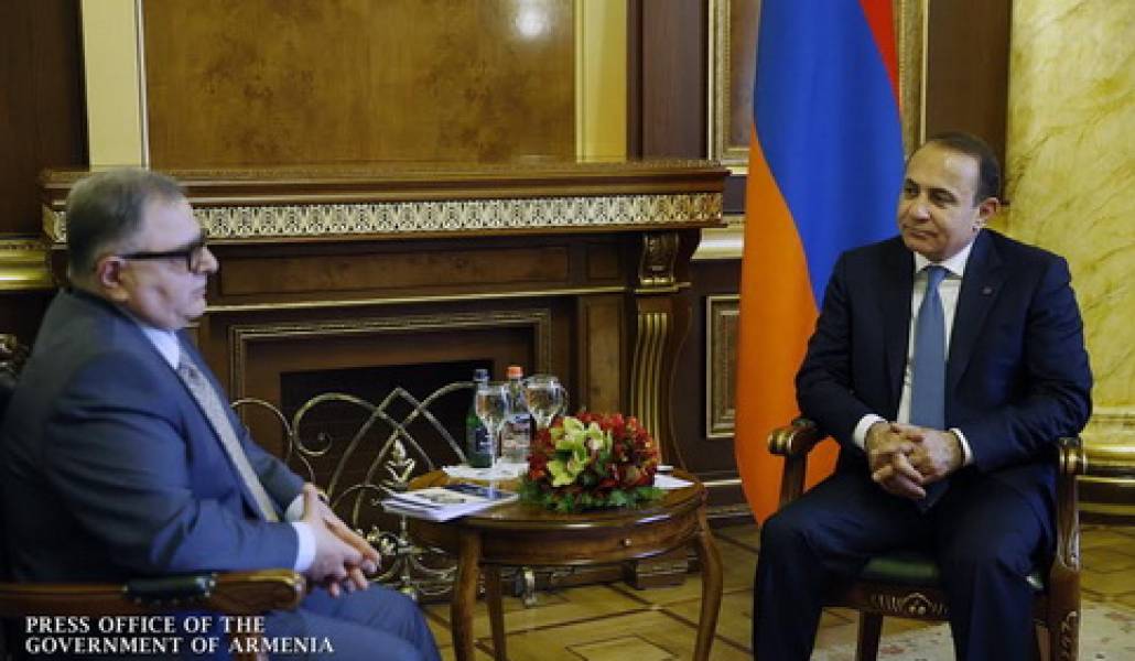 8ef8a966-9520-472f-b77d-fb38bd19c587