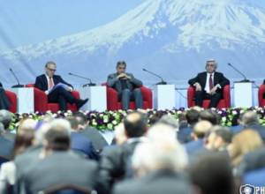 George Clooney: “It is genocide, there can be no other version”