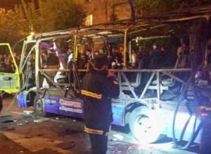 В результате взрыва автобуса - 2 жертвы, 7 пострадавших