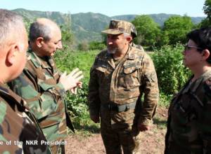 Bako Sahakyan visits northern borderline