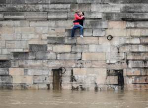 Уровень воды в Сене поднялся на 4 метра
