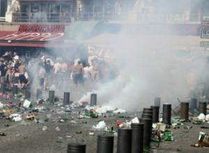 В Марселе российские фанаты избили 50-летнего англичанина