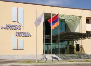 Футбольный тренер не дал детям возможности играть