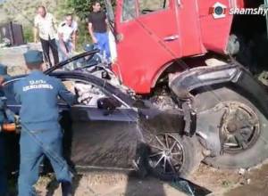 6 человек погибли в результате автоаварии в селе Сюник