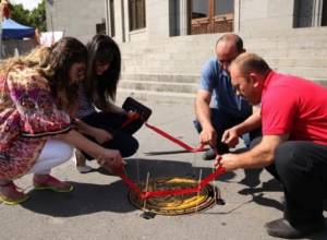 1000 &amp;amp; 1 lucky covers: Manholes are replaced in Yerevan