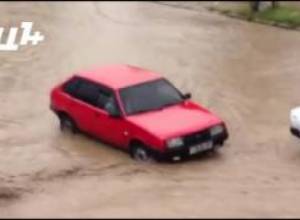 Rainwater floods homes in Aparan city