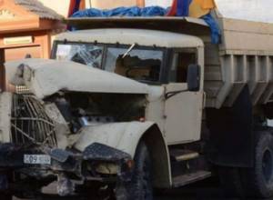 Truck owner regularly changes his testimony