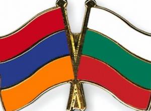 Эдвард  Налбандян провел телефонную беседу с Министром иностранных дел Болгарии