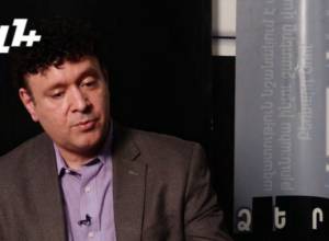 Armenian by choice: Daniel Decker to perform in Yerevan on Oct. 10