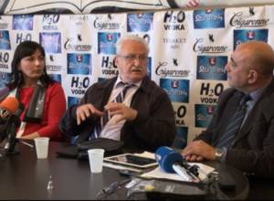 People prefer to stay in Aleppo to coming to Armenia...