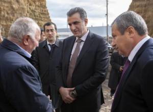 Նախարարը վարդենիսցի կարտոֆիլագործներին լուծում է առաջարկել